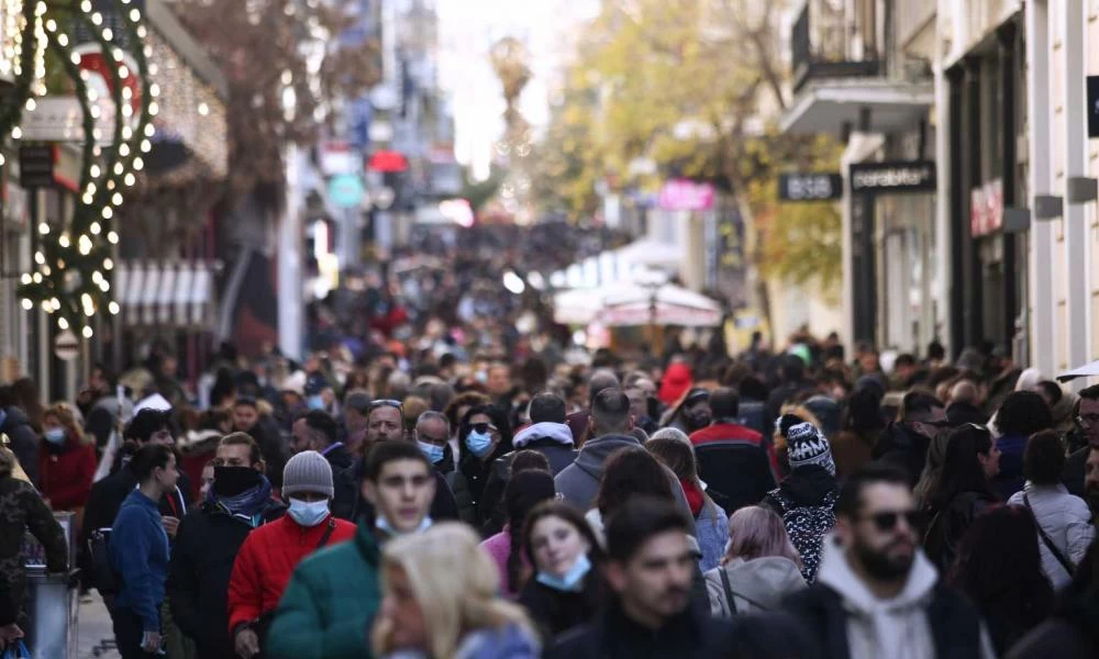 Εορταστικό ωράριο: Τι ώρα κλείνουν τα καταστήματα, τι ισχύει για τα σούπερ μάρκετ